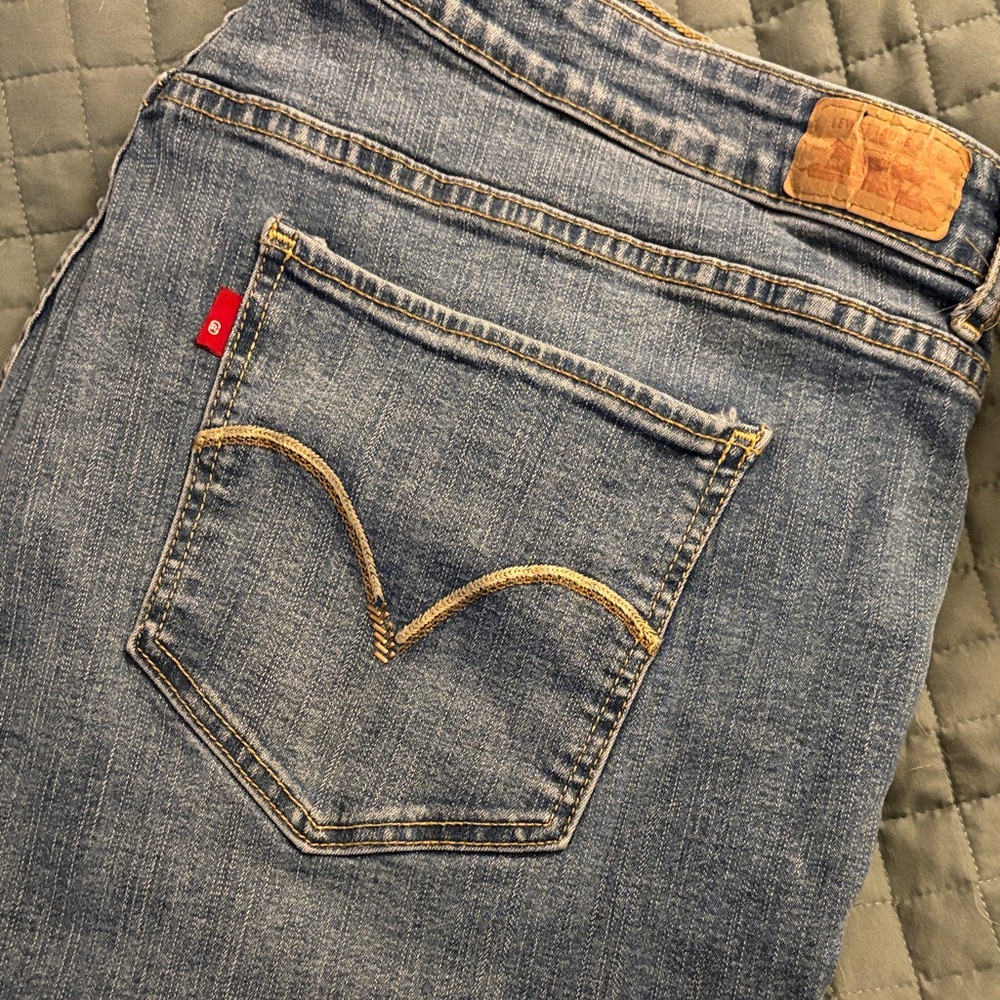 Levi's Classic Blue Jeans with Gold Stitching